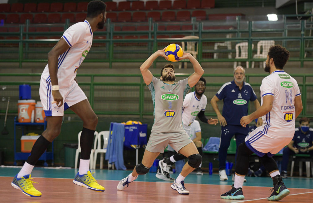 Lukinho - Líbero Sada Cruzeiro