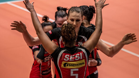 Sesi Bauru na semifinal