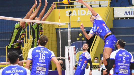 Felipe Roque ataque Taubaté