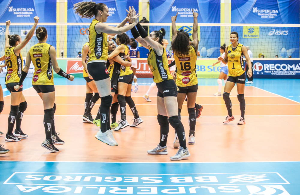 Dentil Praia Clube Itambé Minas