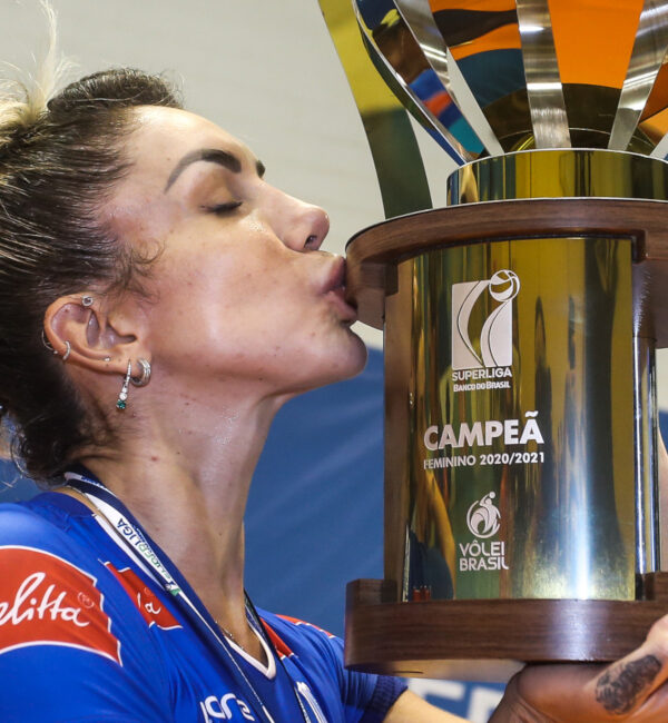 Thaisa Minas campeão Superliga feminina 2020/21