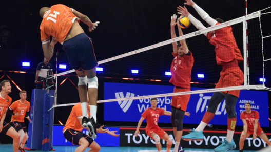 Rússia bate a Holanda na estreia da VNL