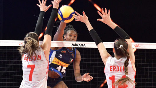 Turquia vence Itália pela VNL