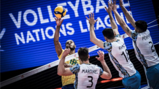 Brasil vence Argentina com Lucarelli de destaque