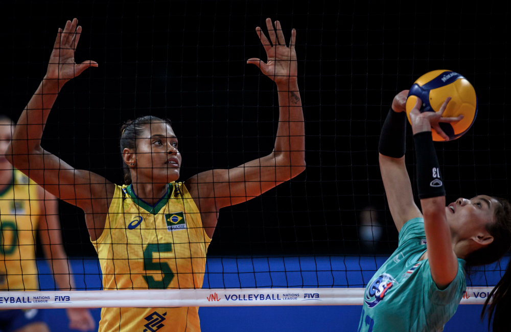 Adenízia Brasil vence Tailândia 14.06.2021