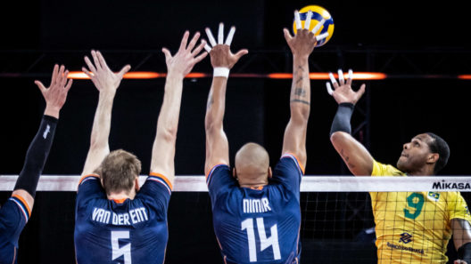 Leal x Nimir - Brasil vence Holanda VNL