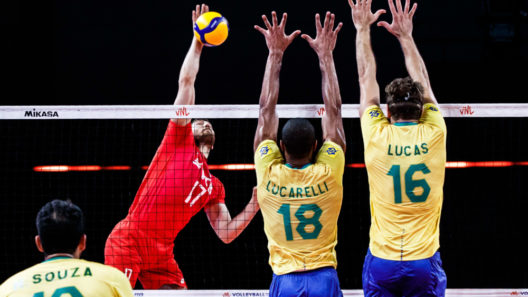 Mikhaylov Rússia vence Brasil