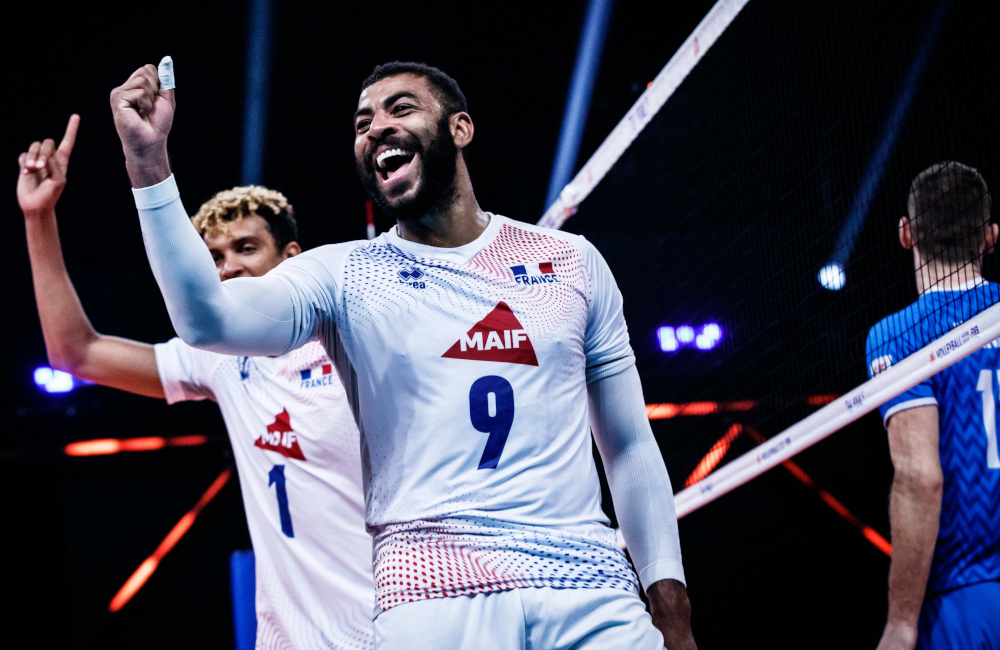 Ngapeth inspirado Franca bronze diante Eslovênia