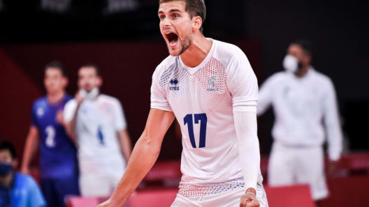Clevenot França vence Tunísia Tóquio