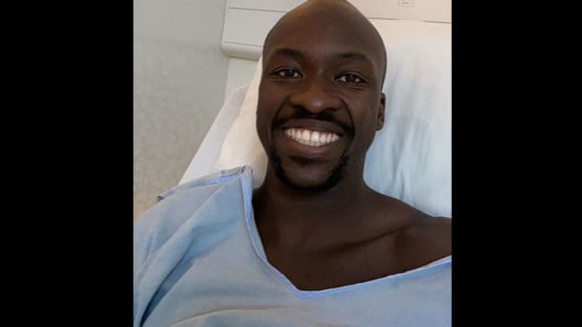 Abouba se recupera de lesão na França