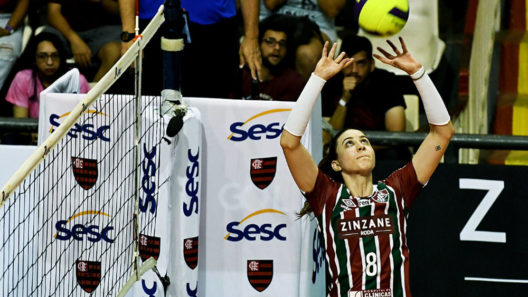 Juma agora veste a camisa do Fluminense