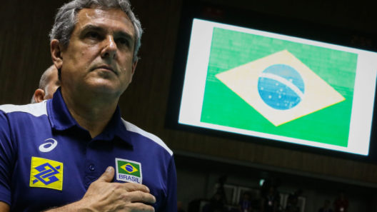 Zé Roberto está no comando da seleção feminina desde 2003