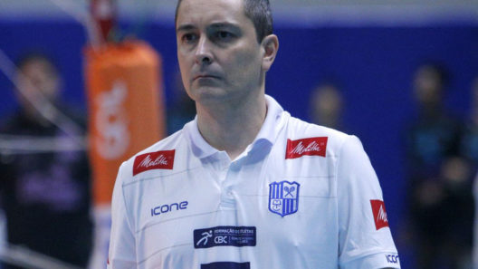 Nicola Negro vai para mais uma temporada no Minas